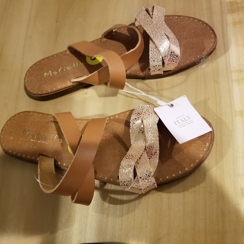 Leather metallic sandal